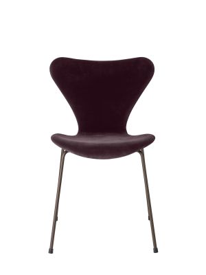 Series 7 3107 Velvet Chair Stuhl Vollpolster Samt Fritz Hansen dunkel pflaume